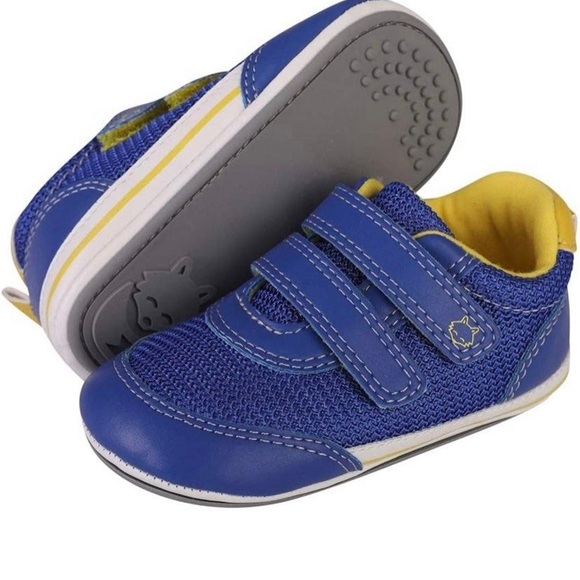 HIPFOX Bennett Blue Athletic Style
Infant Shoe Sized 12 Months. - Picture 2 of 9
